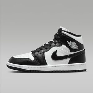 Air Jordan 1 Mid Panda